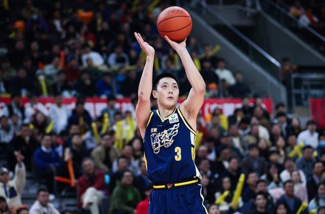 华体会登录-广东VS吉林拒绝大爆冷！胡明轩强势反弹，杜锋要力保前三