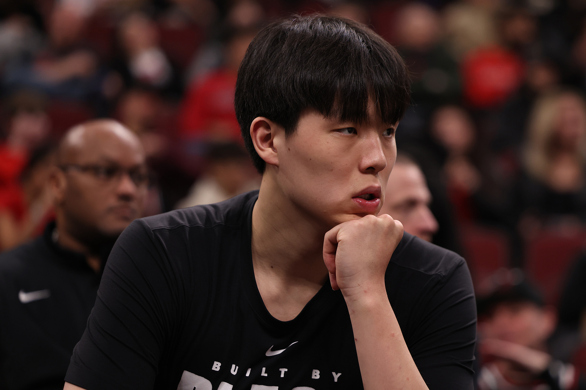 华体会入口-开拓者官方：杨瀚森出战成疑 利拉德夏普继续缺阵